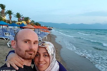 Đưa vợ bầu đi chơi rồi đẩy xuống vực hòng chiếm đoạt tiền bảo hiểm