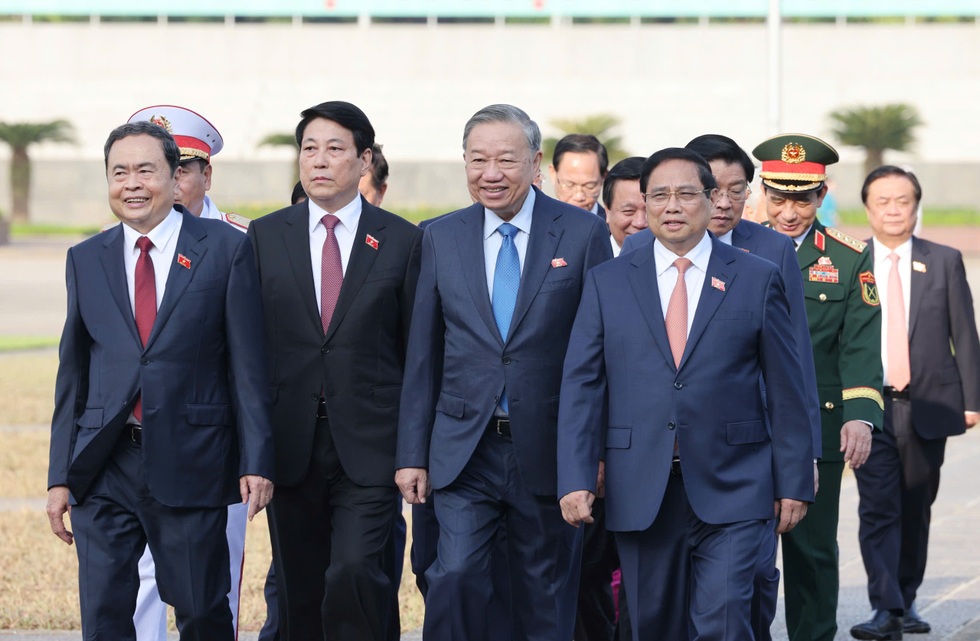 Thủ tướng: Phấn đấu GDP bình quân đầu người đạt 5.400-5.500 USD - 3 Thủ tướng: Phấn đấu GDP bình quân đầu người đạt 5.400-5.500 USD - 3
