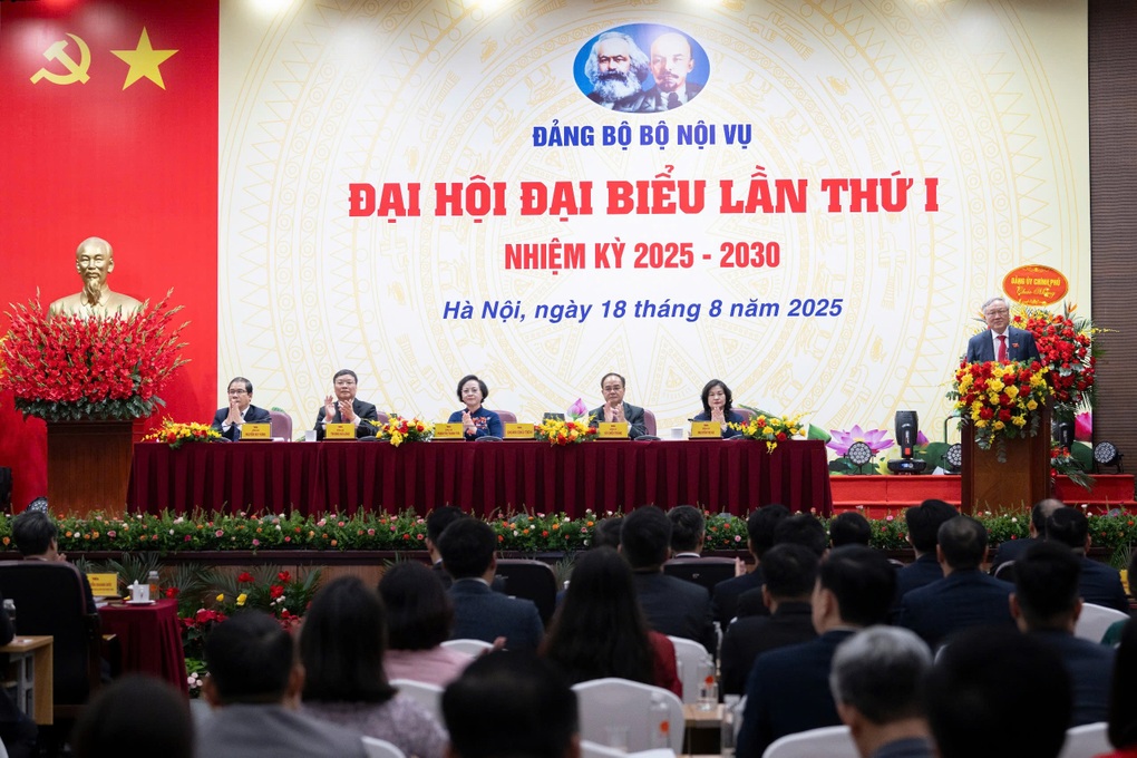 Bộ trưởng Phạm Thị Thanh Trà được chỉ định làm Bí thư Đảng ủy Bộ Nội vụ - 2 Bộ trưởng Phạm Thị Thanh Trà được chỉ định làm Bí thư Đảng ủy Bộ Nội vụ - 2