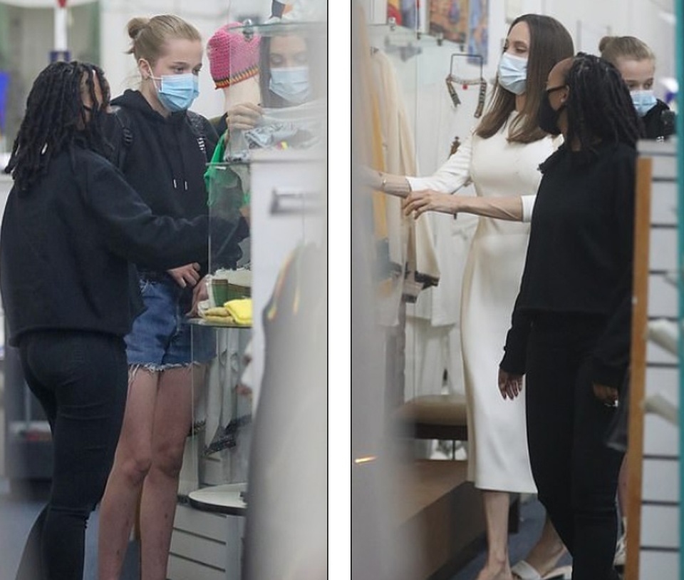Angelina Jolie thanh lịch đưa con đi mua sắm - 4 Angelina Jolie thanh lịch đưa con đi mua sắm - 4