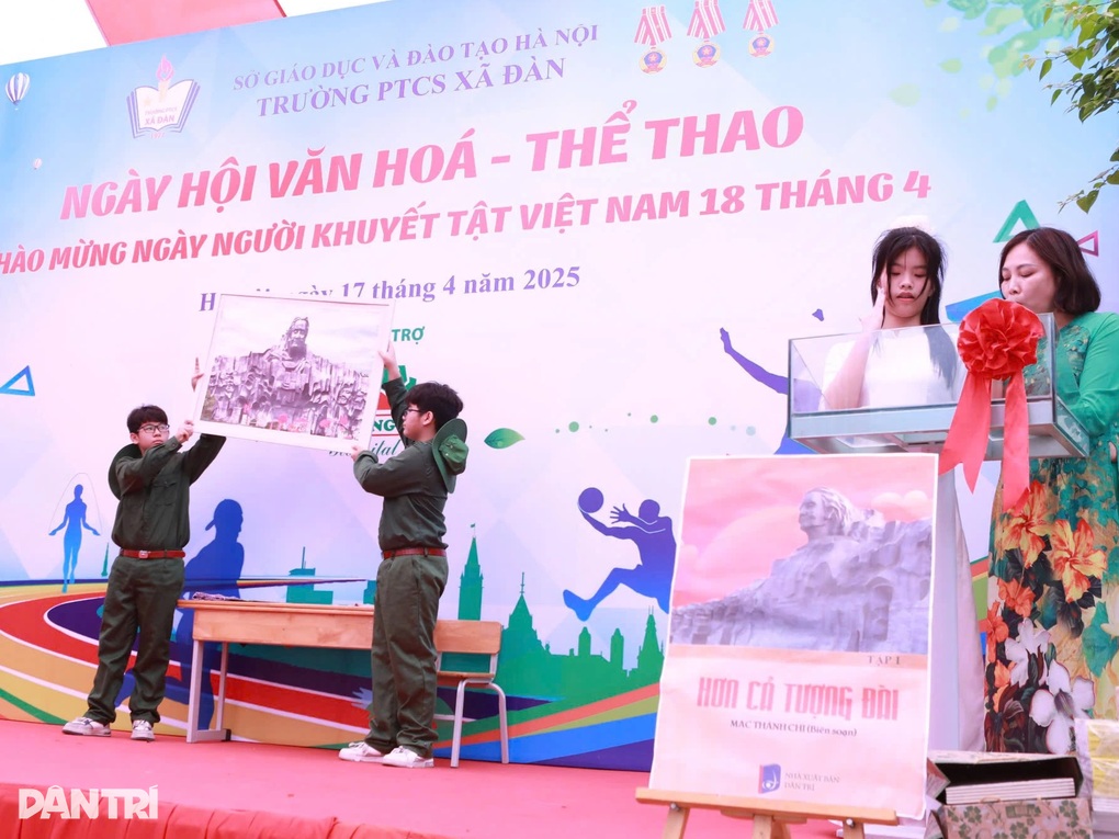 Lời nhắn nhủ của thầy hiệu trưởng ở ngôi trường không có bạo lực học đường - 2 Lời nhắn nhủ của thầy hiệu trưởng ở ngôi trường không có bạo lực học đường - 2