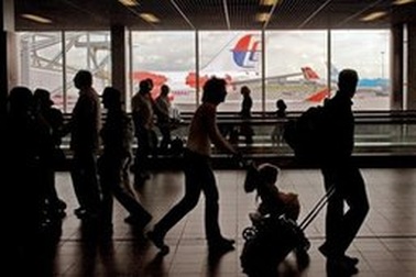 Amsterdam sơ tán sân bay vì nghi bom từ Thế chiến II