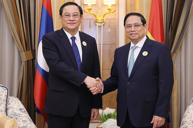 Việt Nam và Lào quyết tâm làm bến cảng Vũng Áng, đường sắt Đông - Tây