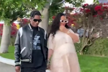 Rihanna xuất hiện bên bạn trai rapper A$AP Rocky