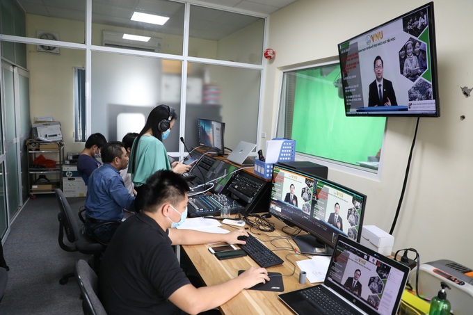 Hành trang tâm lý học trực tuyến cho trẻ vào lớp 1: Thầy cô thấu hiểu, cha mẹ đồng hành - Ảnh 2.