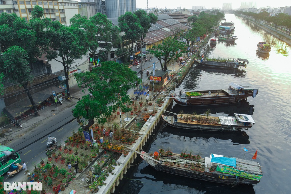 TPHCM: Thế mạnh sông nước của quận 7 cần được khai phá - 4 TPHCM: Thế mạnh sông nước của quận 7 cần được khai phá - 4