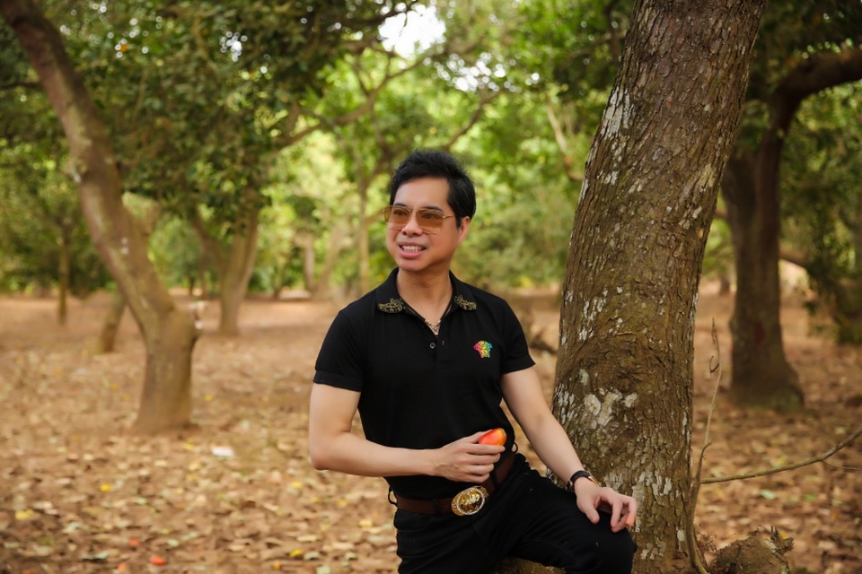 Ngọc Sơn làm nông dân chính hiệu trong khu vườn 2 hecta lần đầu tiết lộ - 17 Ngọc Sơn làm nông dân chính hiệu trong khu vườn 2 hecta lần đầu tiết lộ - 17