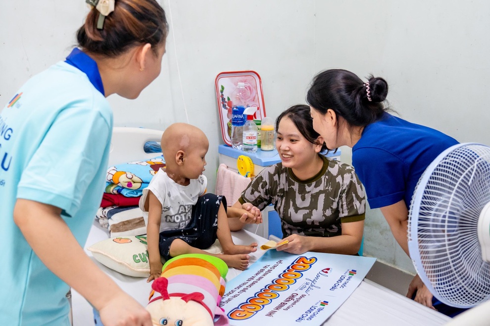 Doanh thu 6 tháng đầu năm 2024 của FPT Retail tăng trưởng 22% - 2 Doanh thu 6 tháng đầu năm 2024 của FPT Retail tăng trưởng 22% - 2