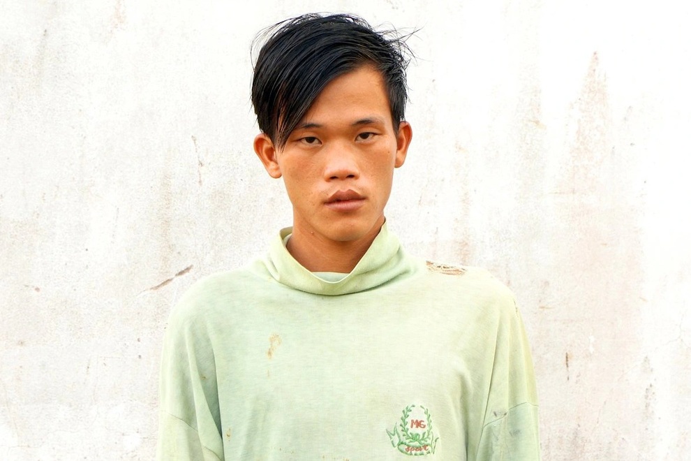Cha hờ dùng kìm nhổ răng, đánh con riêng của vợ đến chết vì tè dầm - 1 Cha hờ dùng kìm nhổ răng, đánh con riêng của vợ đến chết vì tè dầm - 1