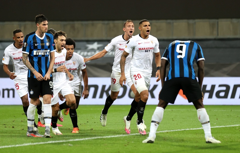 Lukaku hóa tội đồ ở chung kết Europa League: Sự nghiệt ngã của số phận - 2 Lukaku hóa tội đồ ở chung kết Europa League: Sự nghiệt ngã của số phận - 2