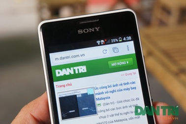Cận cảnh smartphone giá rẻ Xperia E1 tại Việt Nam