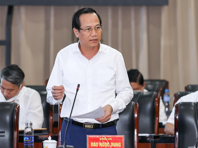 Bộ trưởng Bộ LĐ-TB&XH Đào Ngọc Dung ghi nhận và đánh giá thời gian qua tỉnh Bình Dương đã quan tâm tương đối đồng đều giữa phát triển kinh tế và thực hiện các chính sách xã hội. (Ảnh: VGP).