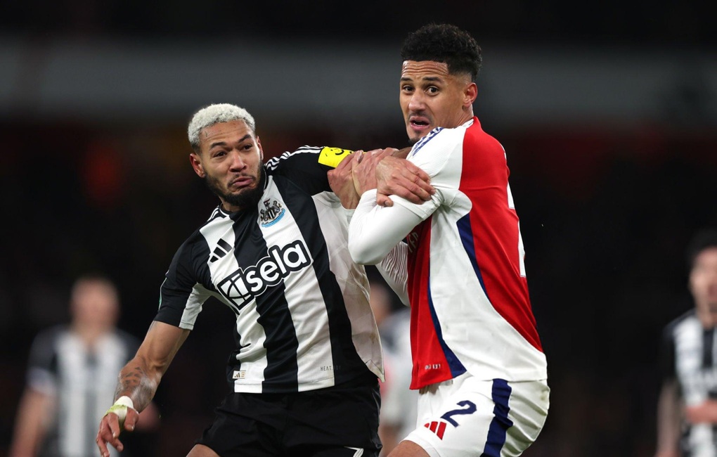 Newcastle cho Arsenal phơi áo ngay tại sân Emirates - 1