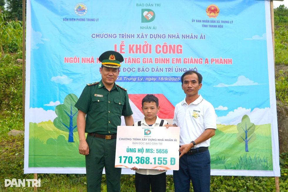 Cậu học trò mồ côi cha, mẹ bỏ đi, được bạn đọc Dân trí giúp đỡ xây nhà mới - 2 Cậu học trò mồ côi cha, mẹ bỏ đi, được bạn đọc Dân trí giúp đỡ xây nhà mới - 2