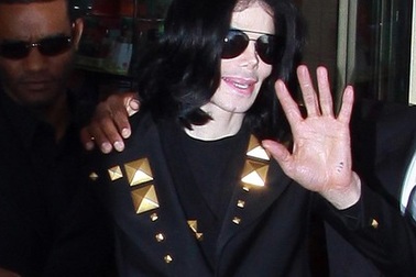 “Michael Jackson muốn dùng thuốc gây mê thường xuyên”