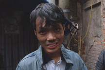 Cháy chung cư mini Hà Nội: Chàng shipper lao vào cứu 9 người trong đêm