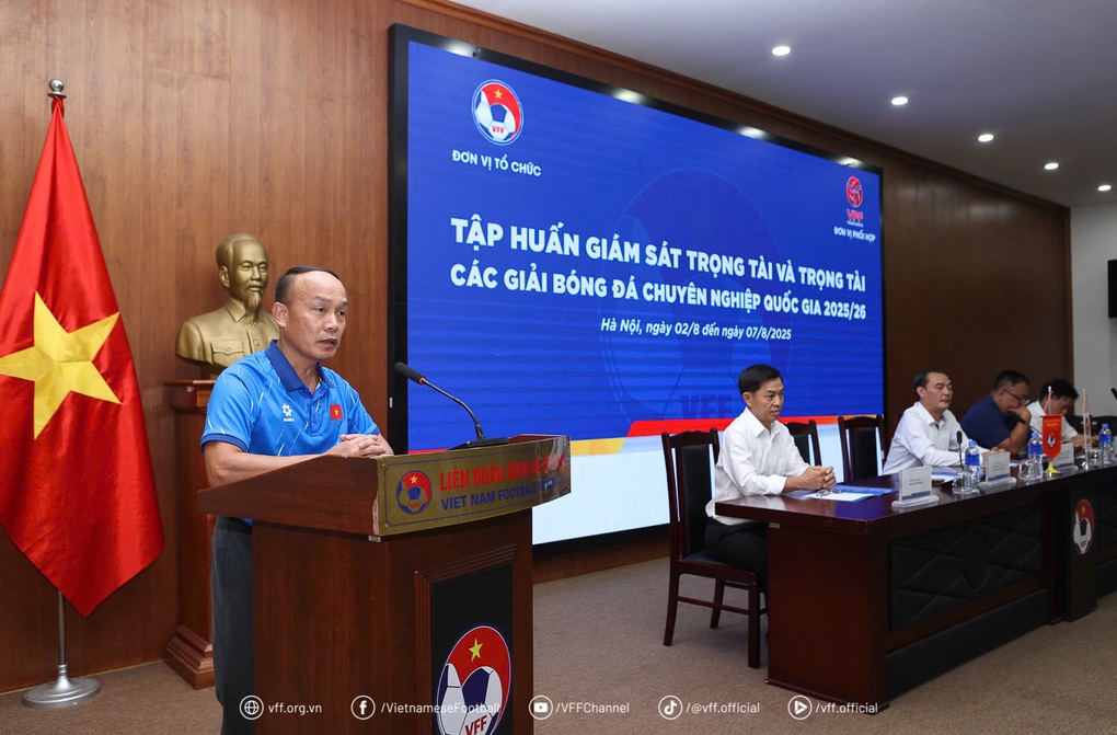 Khai mạc chương trình tập huấn giám sát, trọng tài các giải BĐCNQG 2025/26 - 1 Khai mạc chương trình tập huấn giám sát, trọng tài các giải BĐCNQG 2025/26 - 1