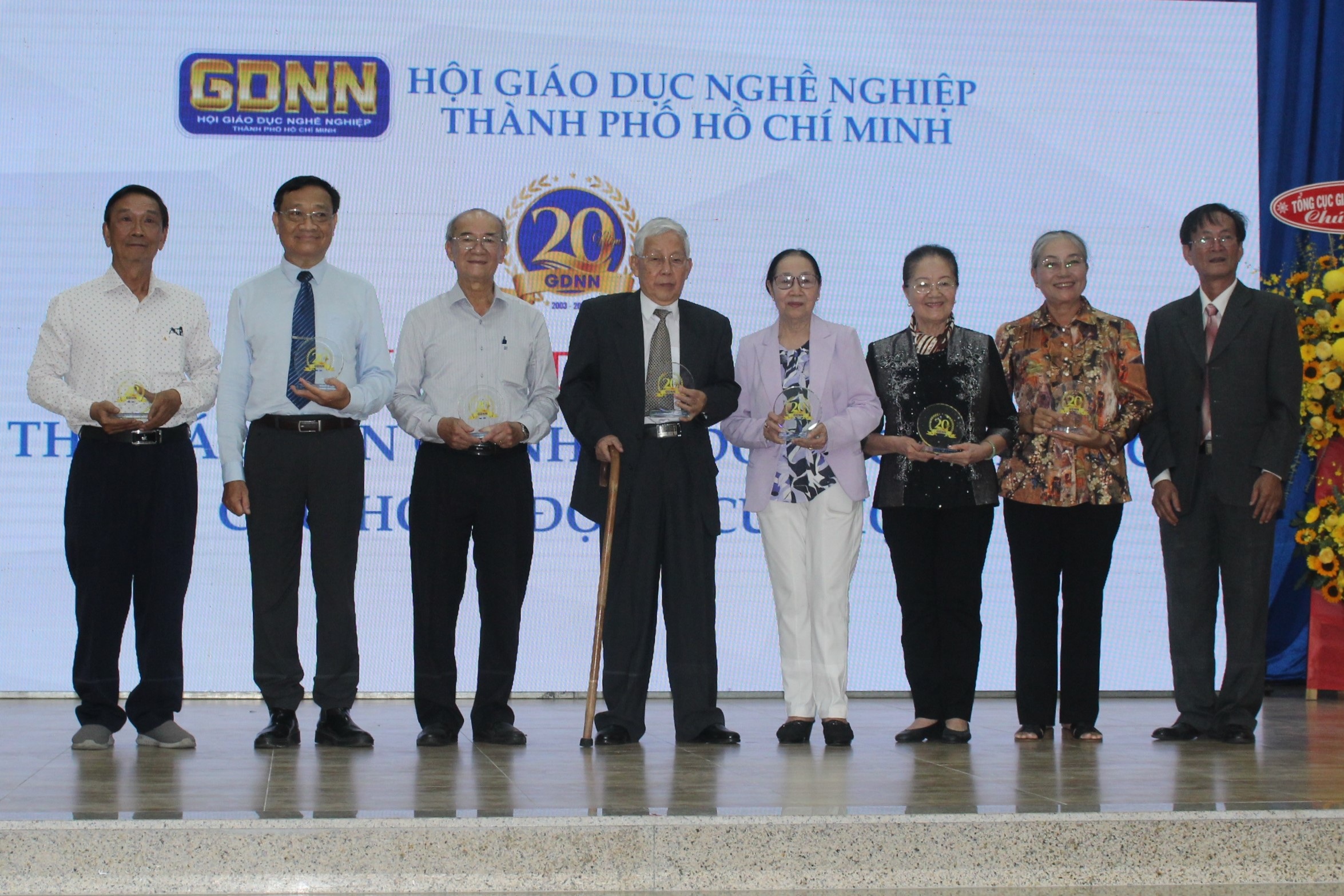 TPHCM xây dựng chương trình khuyến nghệ - 2 TPHCM xây dựng chương trình khuyến nghệ - 2