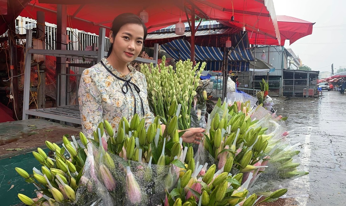 Đàm Hằng: Sau bao biến cố, tôi vẫn sẽ yêu và yêu hết mình - 2 Đàm Hằng: Sau bao biến cố, tôi vẫn sẽ yêu và yêu hết mình - 2