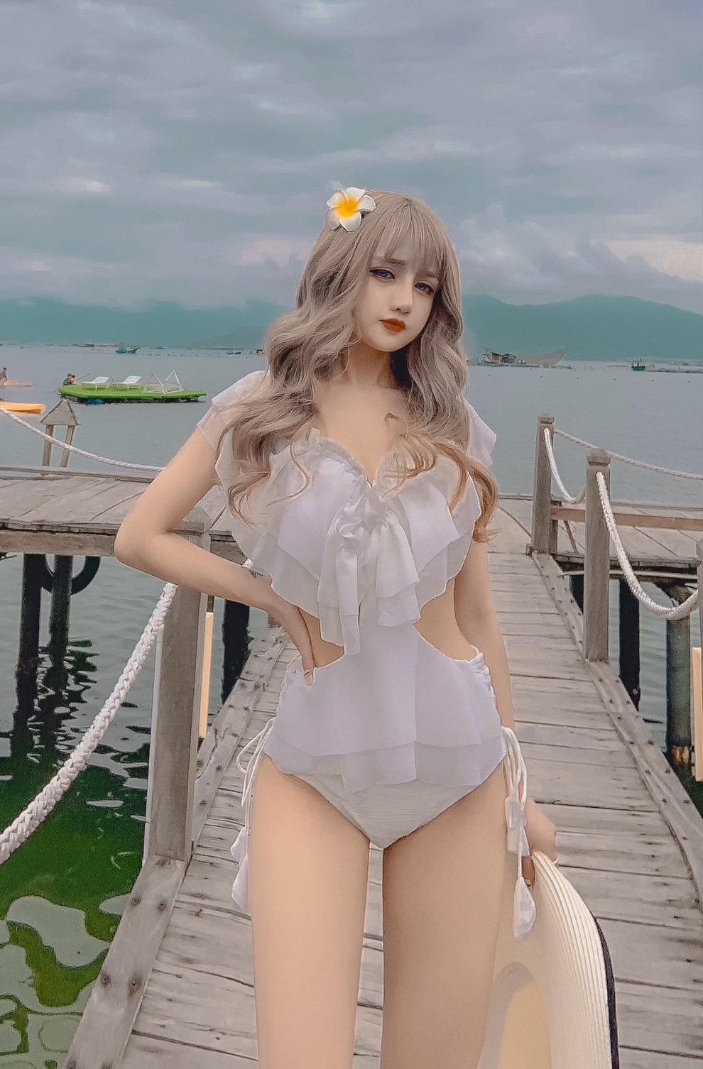 Sở hữu vẻ đẹp không tuổi, hot girl gây bất ngờ khi tiết lộ năm sinh - 12 Sở hữu vẻ đẹp không tuổi, hot girl gây bất ngờ khi tiết lộ năm sinh - 12