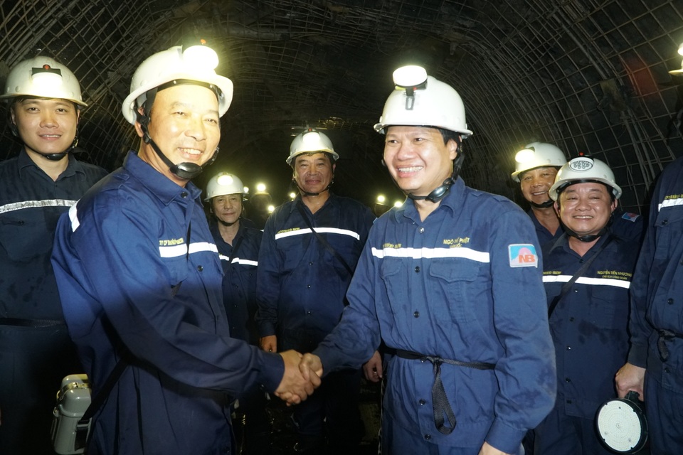 TKV: Nhiều chỉ tiêu sản xuất, kinh doanh đạt cao nhất trong 5 năm trở lại đây - 2 TKV: Nhiều chỉ tiêu sản xuất, kinh doanh đạt cao nhất trong 5 năm trở lại đây - 2