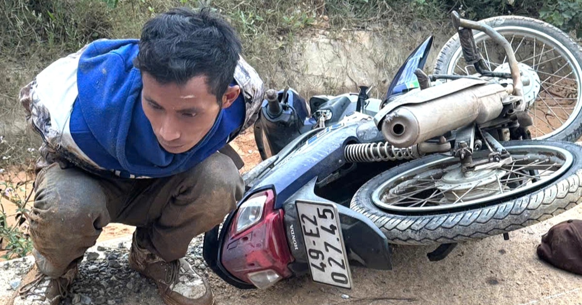 Công an bắt giữ kẻ bịt mặt dùng "bom xăng" cướp ngân hàng