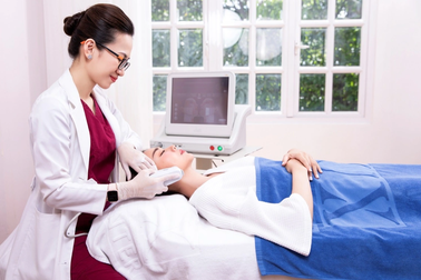 Bác sĩ Tô Lan Phương chia sẻ về tác dụng phụ của phương pháp nâng cơ Ultherapy