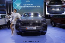 Xe Volkswagen Touareg có hình ảnh bản đồ “đường lưỡi bò” xuất hiện tại Triển lãm Ôtô Việt Nam 2019