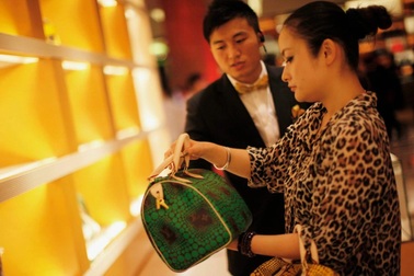 Người giàu Trung Quốc "mất ăn mất ngủ" lo giữ của