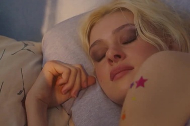 Nicola trong phim đầu tay "Lola"