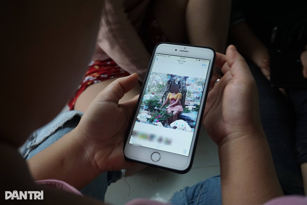 Vừa thấy cảnh con trai được cứu giữa mưa lũ lại nhận tin con gái thiệt mạng - 5 Vừa thấy cảnh con trai được cứu giữa mưa lũ lại nhận tin con gái thiệt mạng - 5