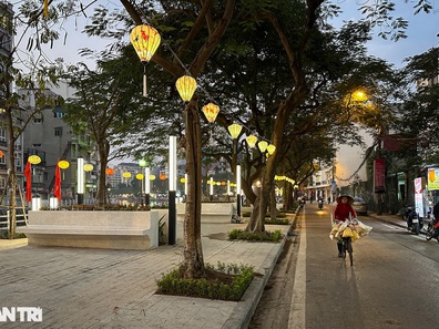 Phiên chợ Tết ở phường Trúc Bạch