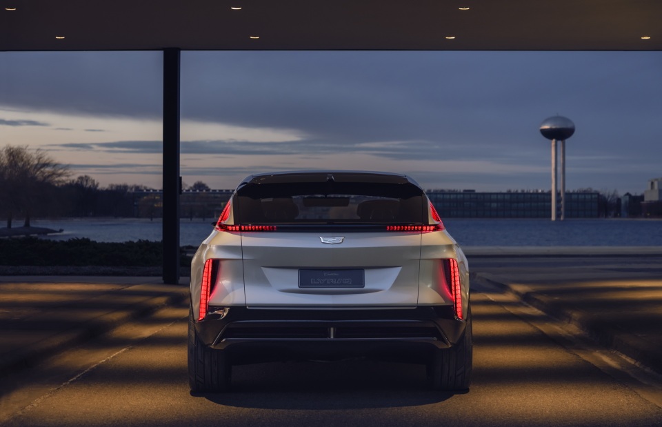 Cận cảnh tân binh Lyriq - Kỷ nguyên mới của Cadillac - 17 Cận cảnh tân binh Lyriq - Kỷ nguyên mới của Cadillac - 17