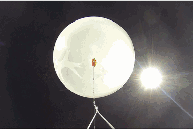 Ở độ cao hàng chục kilômét, bóng bay dự báo thời tiết sẽ nổ thế nào?