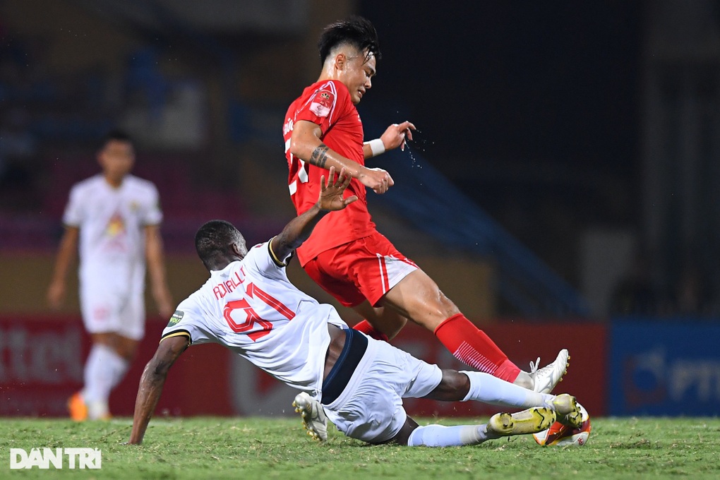 CLB Viettel đại thắng ở trận đấu lịch sử VAR xuất hiện tại V-League - 3