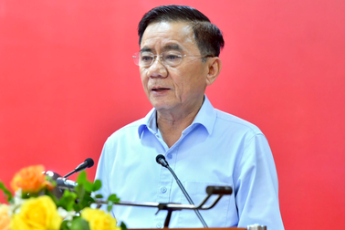 Hoàn thành công tác đổi thẻ đảng viên trước ngày 2/9