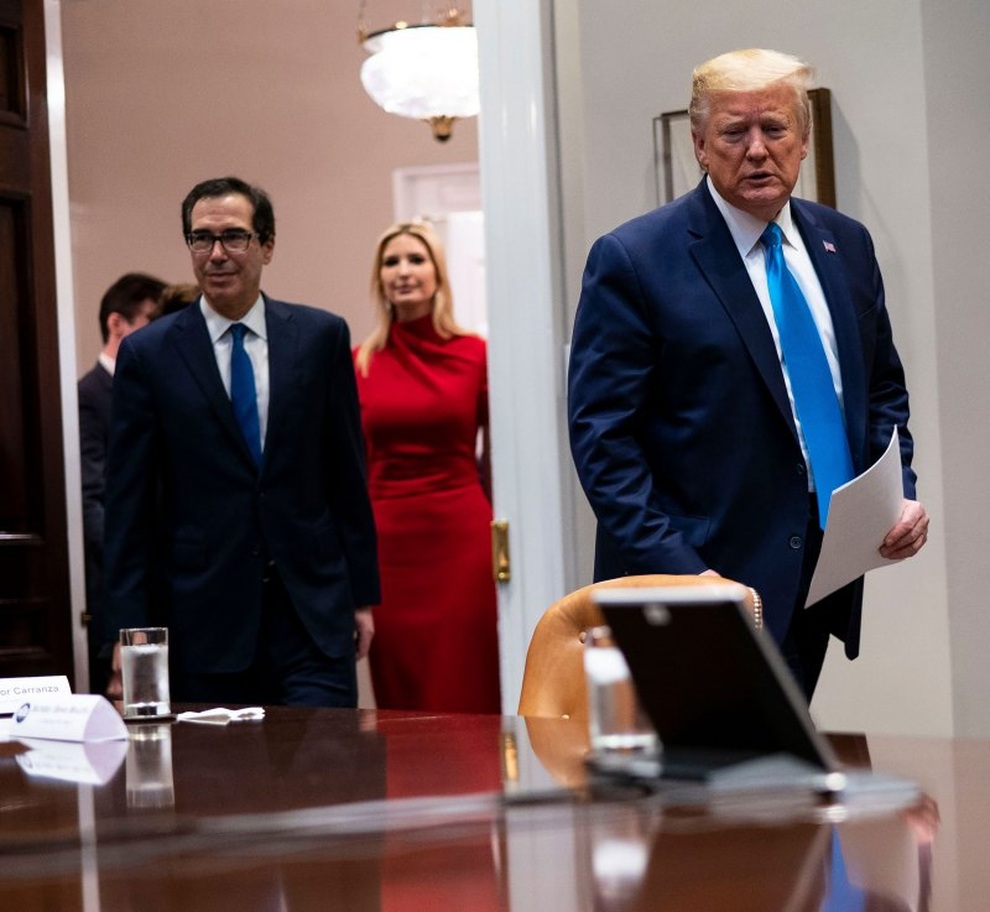 Phong thái và gu thời trang đẳng cấp của Ivanka Trump - 5 Phong thái và gu thời trang đẳng cấp của Ivanka Trump - 5