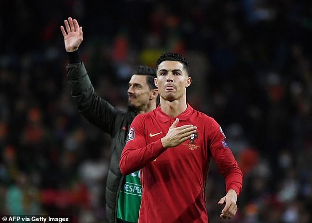 Bồ Đào Nha và Ba Lan giành vé dự World Cup 2022 - 3 Bồ Đào Nha và Ba Lan giành vé dự World Cup 2022 - 3