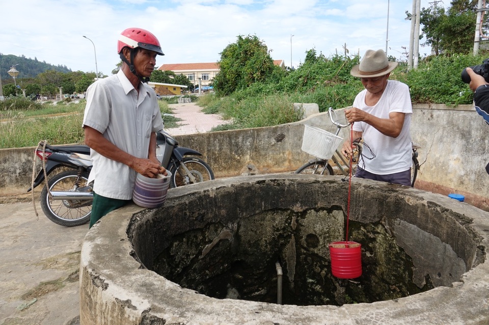Kỳ lạ giếng cổ hàng trăm năm tuổi, quanh năm không cạn nước ở Quảng Ngãi - 3 Kỳ lạ giếng cổ hàng trăm năm tuổi, quanh năm không cạn nước ở Quảng Ngãi - 3