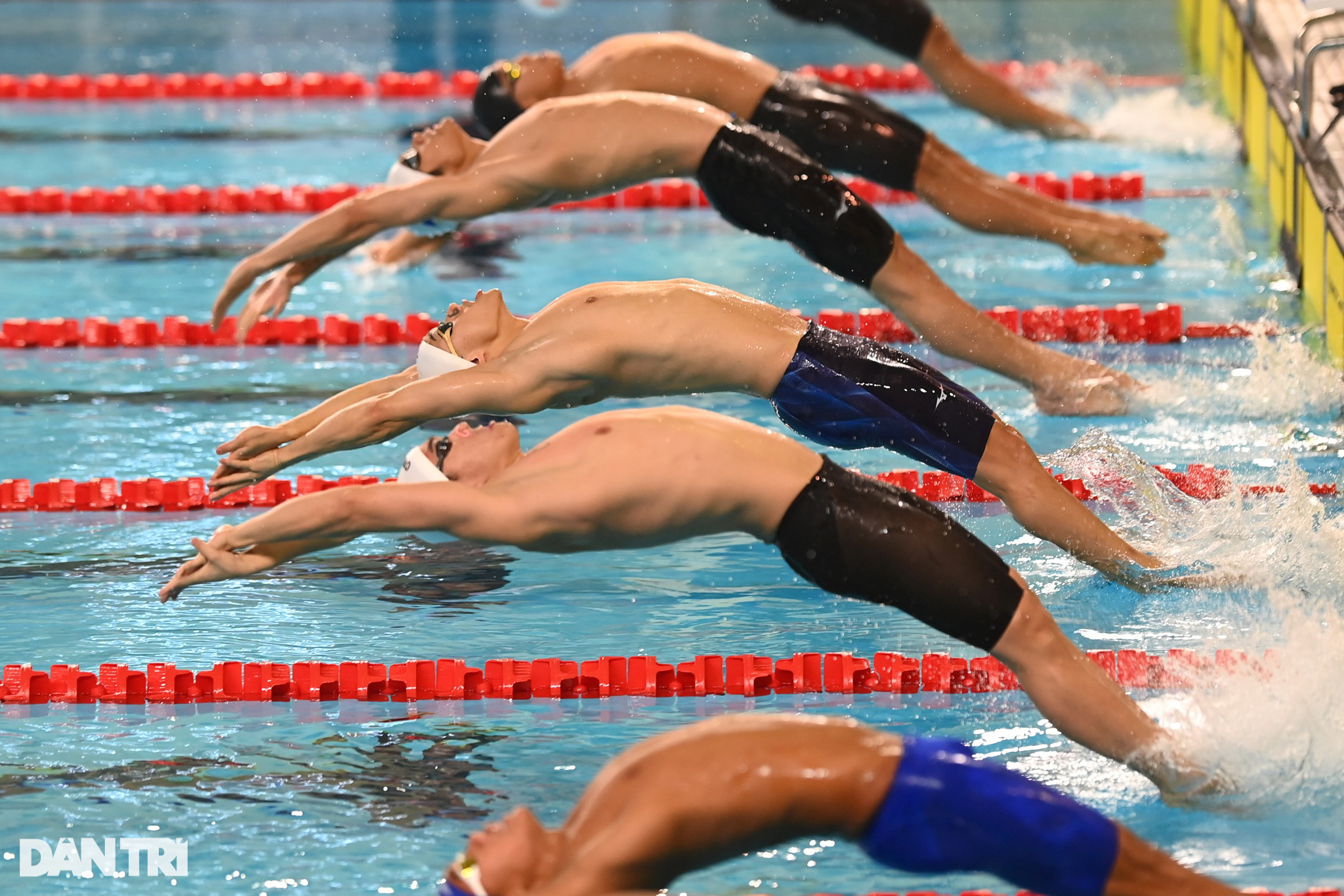Ngắm các kình ngư Việt Nam trong ngày thi đầu tiên giành 3 HCV SEA Games - 12 Ngắm các kình ngư Việt Nam trong ngày thi đầu tiên giành 3 HCV SEA Games - 12
