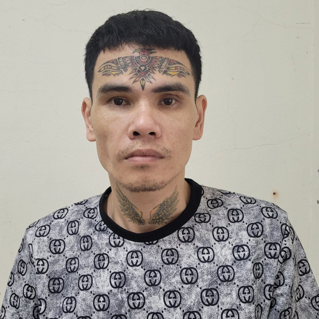 Bị truy nã vì bán ma túy, gã thanh niên lọt lưới khi vừa về quê - 1 Bị truy nã vì bán ma túy, gã thanh niên lọt lưới khi vừa về quê - 1