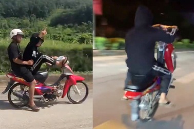 Thể hiện với bạn bè bằng màn "làm xiếc" trên xe máy, 2 thanh niên bị xử lý