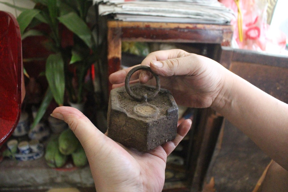 Báu vật giúp hàng giò chả nức tiếng phố cổ Hà Nội đông khách suốt 40 năm - 5