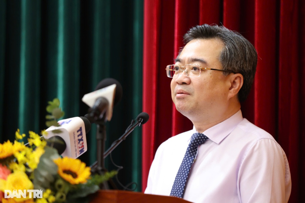 TPHCM tạm dừng bổ nhiệm lãnh đạo, tuyển dụng công chức cấp xã, huyện - 1 TPHCM tạm dừng bổ nhiệm lãnh đạo, tuyển dụng công chức cấp xã, huyện - 1