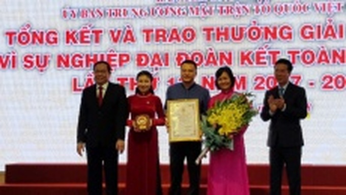 Trao Giải báo chí “Vì sự nghiệp Đại đoàn kết dân tộc lần thứ 13” năm 2017 -2018