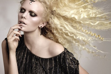 “Công chúa” xinh đẹp Isa Asklof