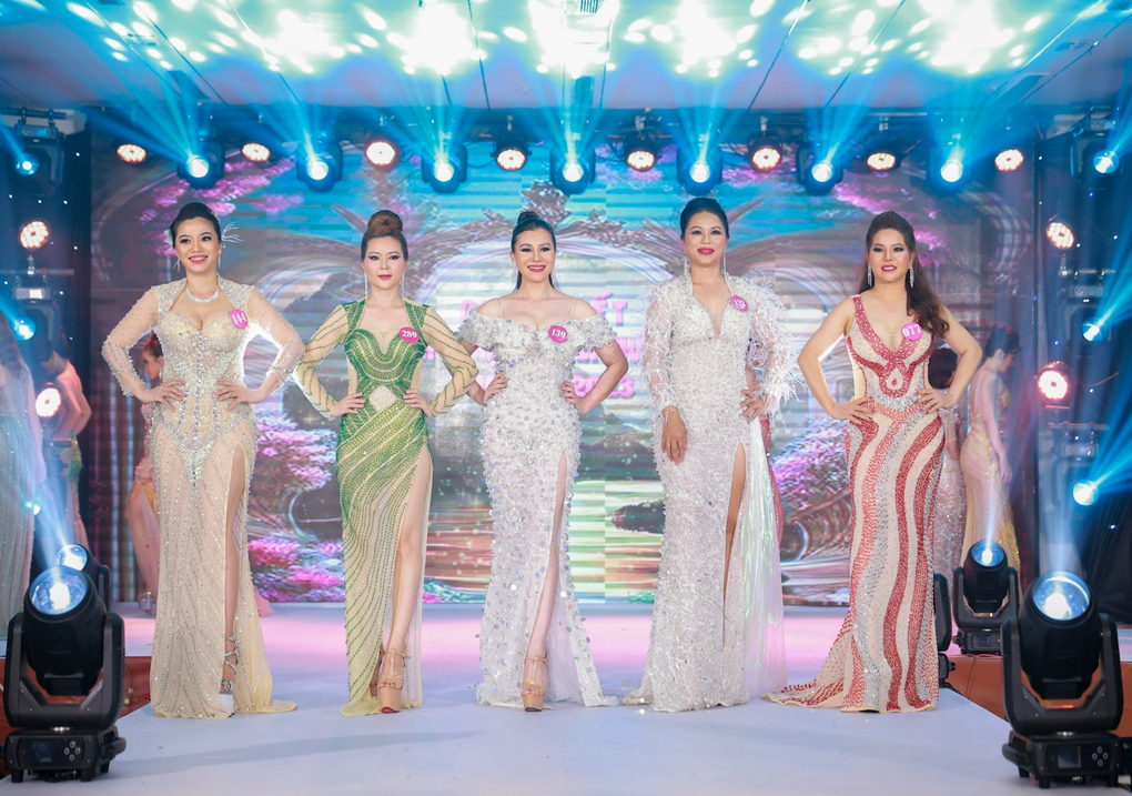 Lê Thị Thắm đăng quang Hoa hậu Doanh nhân Thời đại 2023 - 3 Lê Thị Thắm đăng quang Hoa hậu Doanh nhân Thời đại 2023 - 3
