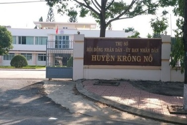 Kỷ luật chủ tịch, phó chủ tịch huyện vì cấp sai hàng trăm thửa đất