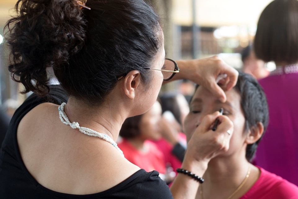 Hành trình đi tìm nguồn sống của những “nữ chiến binh” mắc căn bệnh ung thư - 2 Hành trình đi tìm nguồn sống của những “nữ chiến binh” mắc căn bệnh ung thư - 2