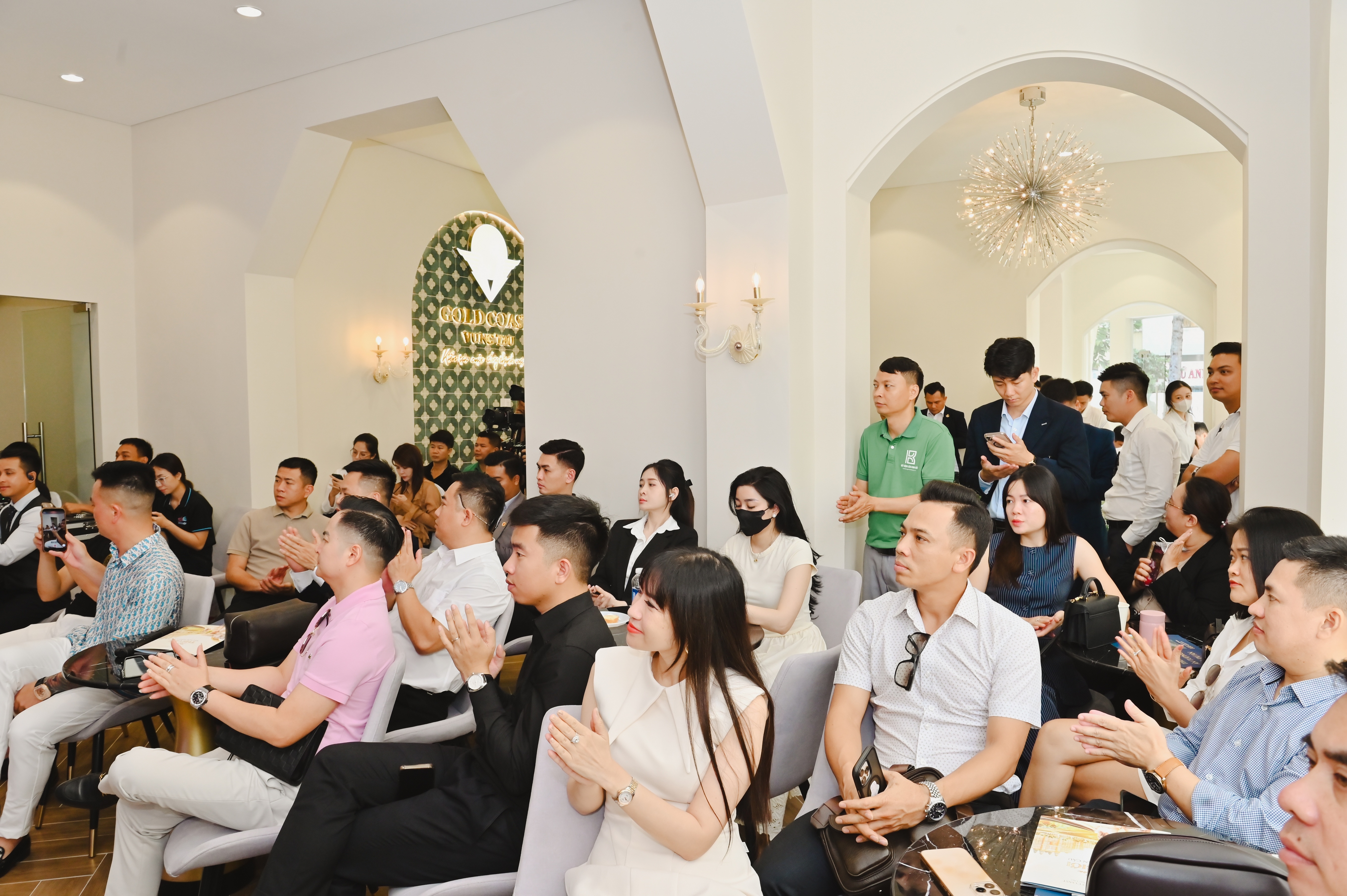 90% giỏ hàng được mua hết ngay tại lễ ra mắt Gold Coast Vũng Tàu - 3